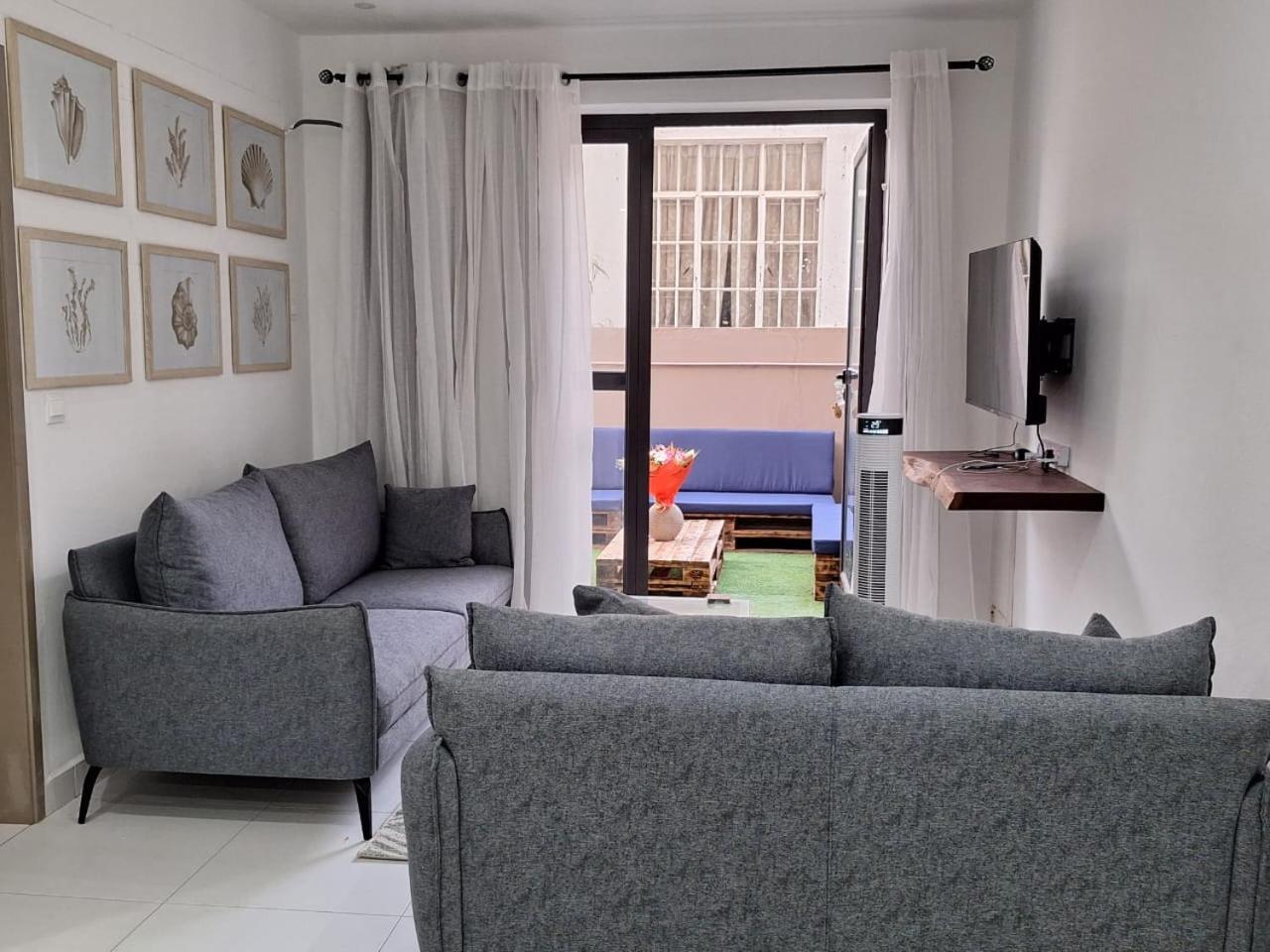 Kensington Square Luxury Apartment Flic-en-Flacq Esterno foto